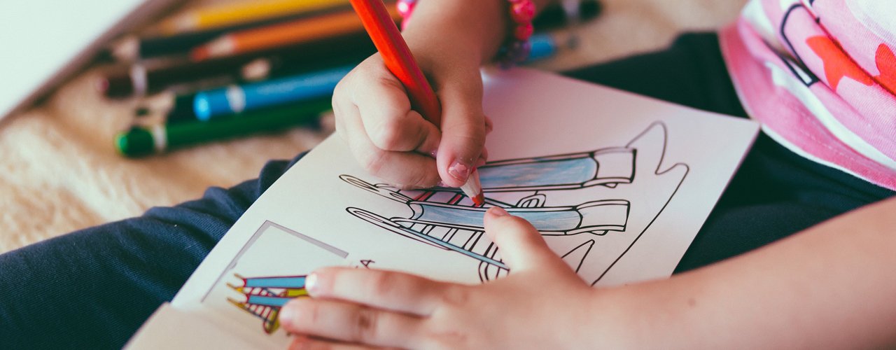 Sesión educativa y artística en Neuronas de Colores